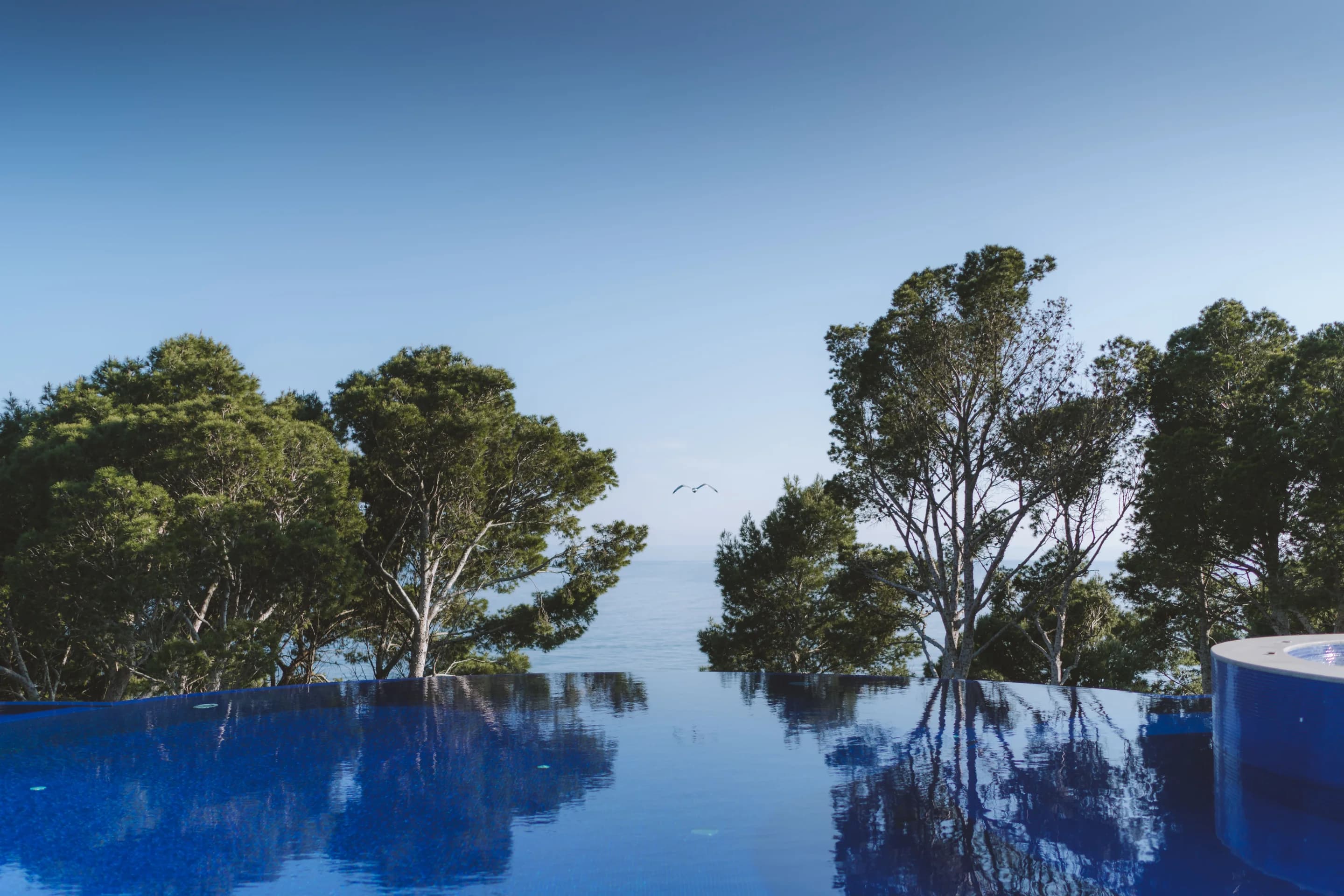 Villa abierta al horizonte en Altea Hills — Piscina